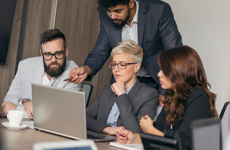 legal-2-hire-recrutare-770-500